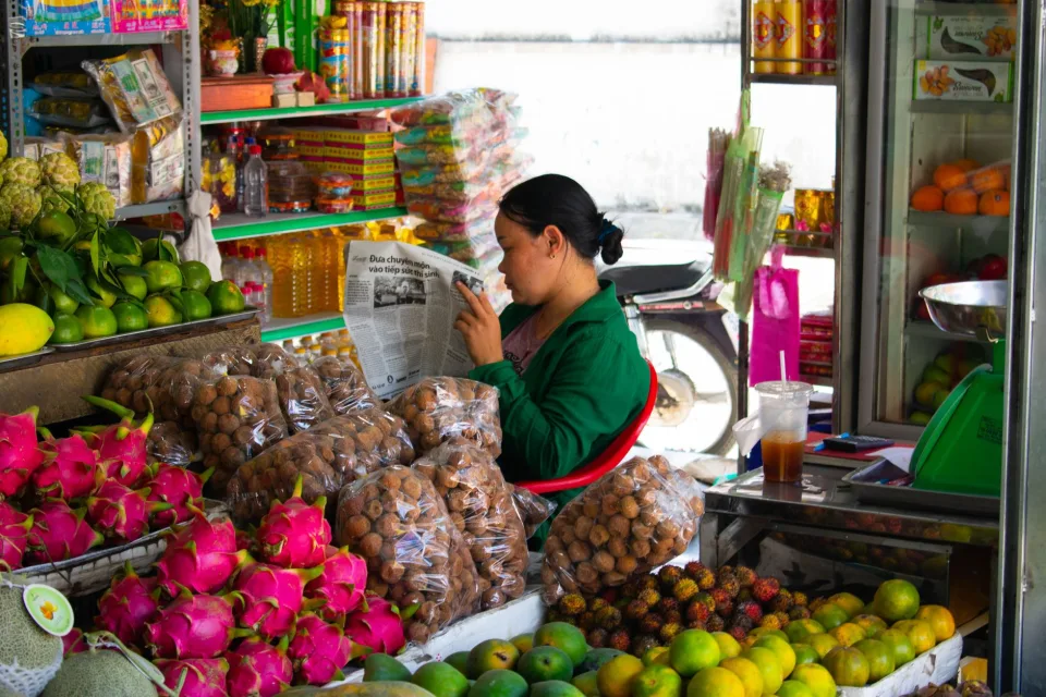 Cửa hàng đang mở cửa